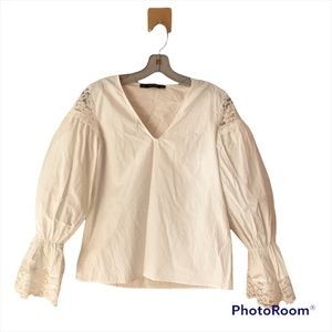 Zara Womens  top, White cotton Lace trim baloon sleeve , size S, EUC